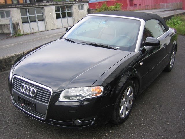 big audi a4 y4594